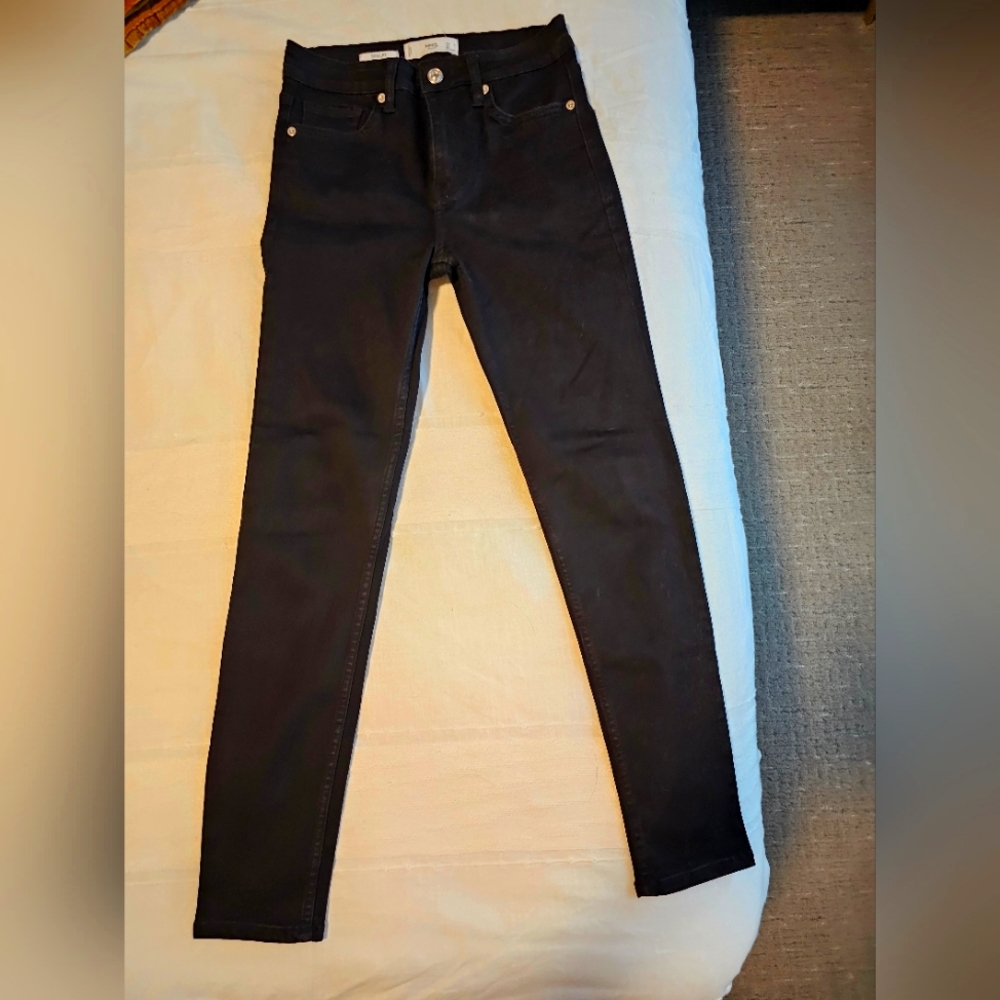 Mango Black Sculp Jeans Eur 36 US 4
